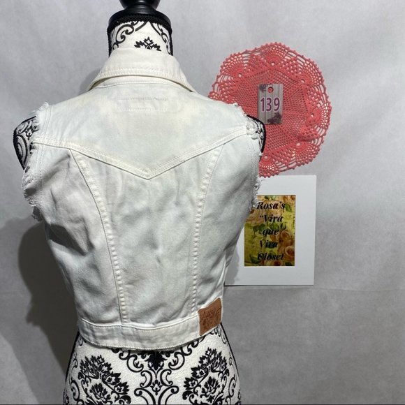 Paris Blues White Jean Vest with Raw Arms - Picture 5 of 15